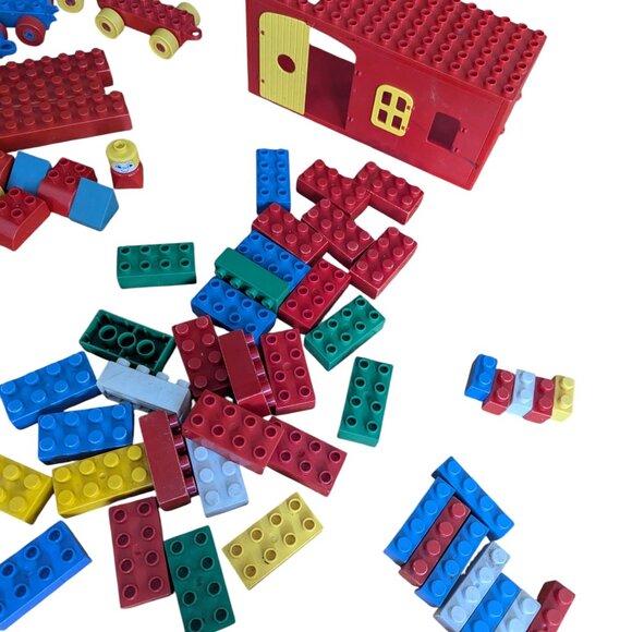 Vintage Lego Duplo Lot Train Cars Animals Plate Windows Boat People - Picture 8 of 9